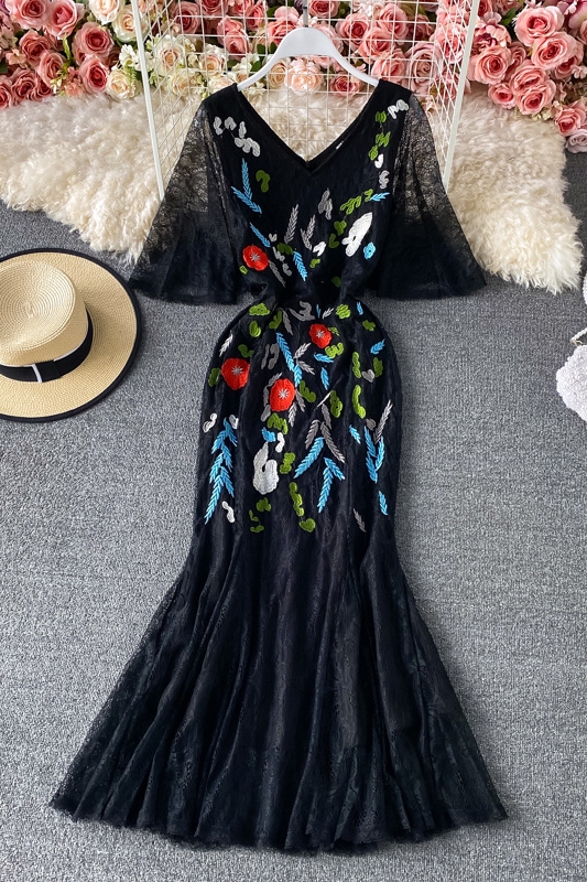 Elegant Graceful Embroidered V-neck Lace Fishtail Dress 20021 Summer European and American Retro Dinner Dress Long Skirt - Image 7