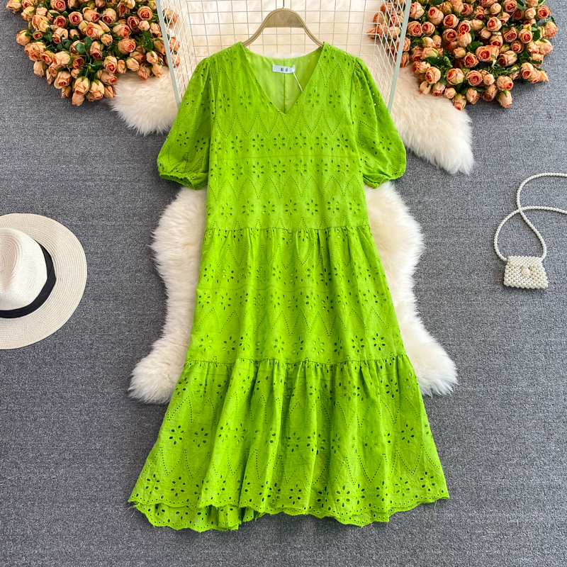 Seaside Holiday Beach Dress V-neck Puff Sleeve Dress Summer Loose Slimming Dignified Hollow Large Swing Dress - Image 5