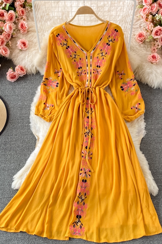 Ethnic Style V-neck Embroidery Dress Long Sleeve Travel Seaside Vacation Beach Skirt Waist-Tight Slimming Large Hem Long Skirt - Image 7