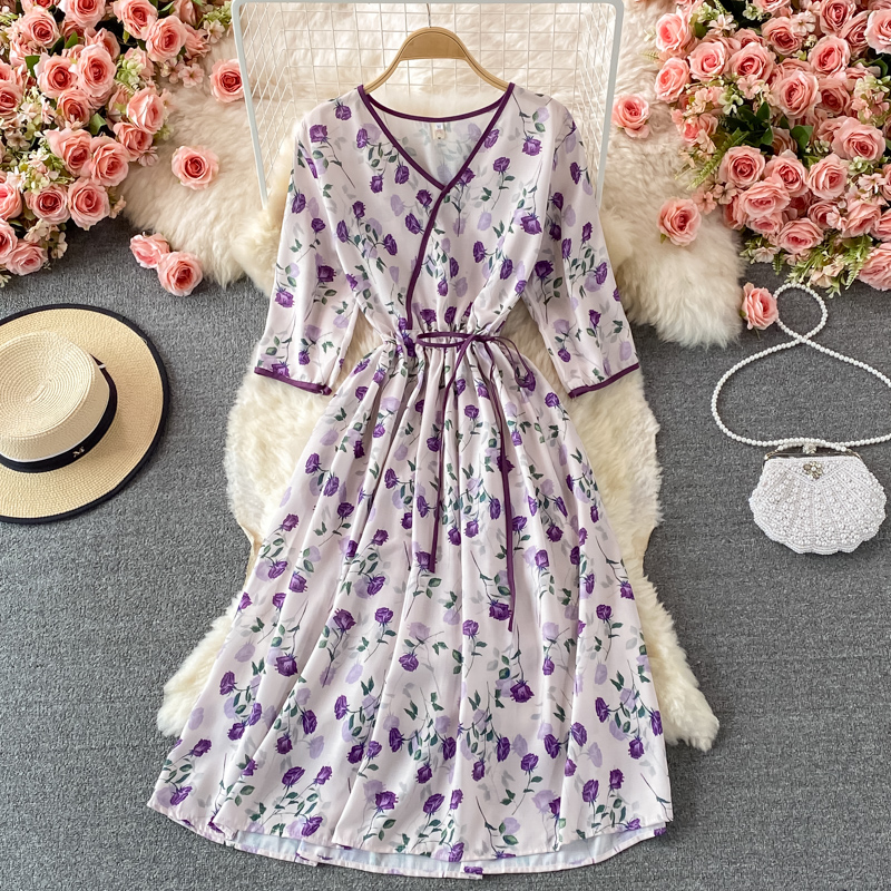 Fall New French First Love Tea Dress Elegant Graceful Long Dress Waist-Tight V-neck Floral Chiffon Dress - Image 2