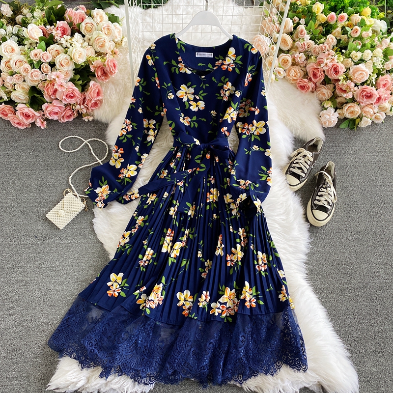 Retro floral v-neck closed show thin waist lace stitching posed long skirt pleated dress color fashion temperament - Image 2