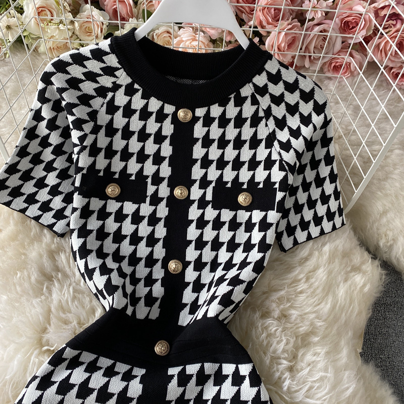 Summer new style Yujie temperament light cookedstyleSlimbag hip skirt houndstooth contrast color knitted dress with short sleeve - Image 3