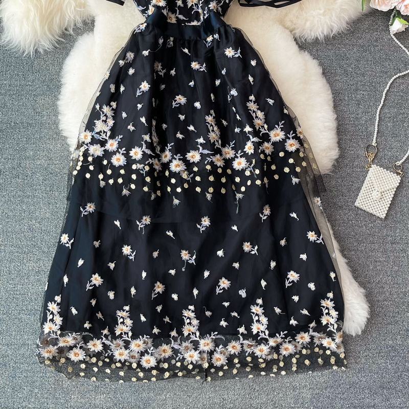 Summer New round Neck See-through Mesh Cinched Embroidery Flower Dress Short Sleeve Elegant Graceful Long Expansion Skirt - Image 4